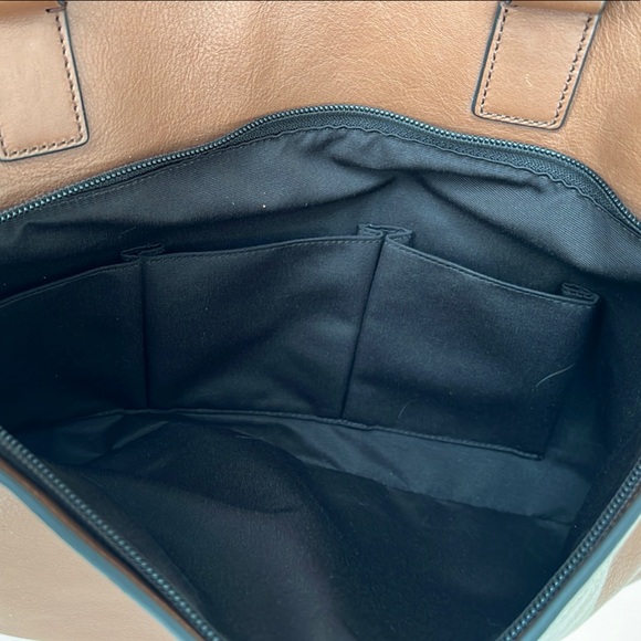 GUC Coach Brown Leather Men's Bag with Adjustable & Detachable Strap - Picture 12 of 12